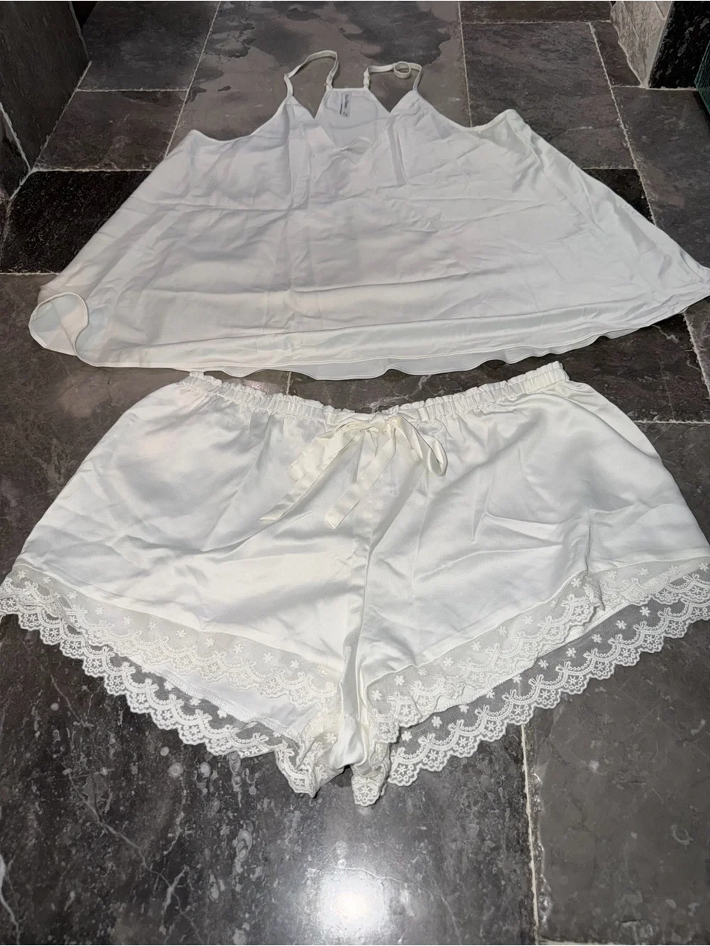 Flora Nikrooz Cream Lace-Trim Camisole & Shorts Sleep Set - Picture 3 of 5